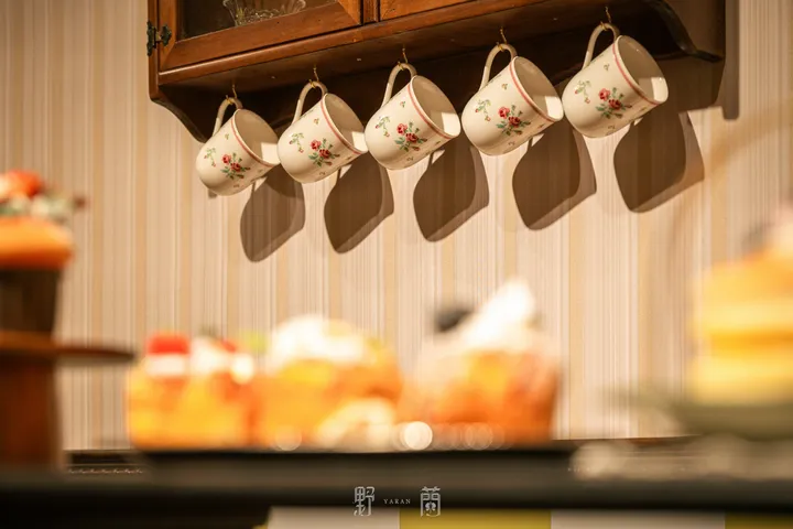 tea-shop 4